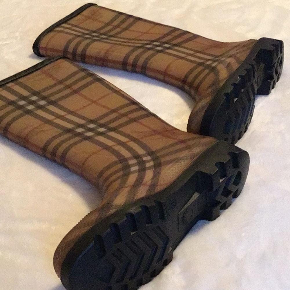Burberry Boots